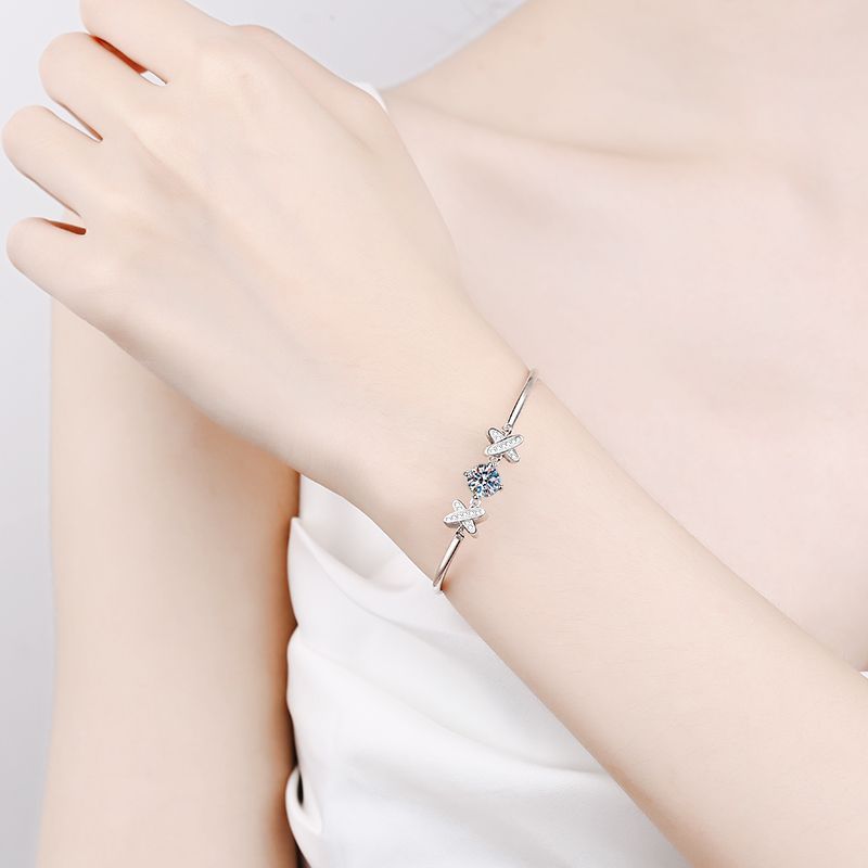 Classic Style Bow Bracelet