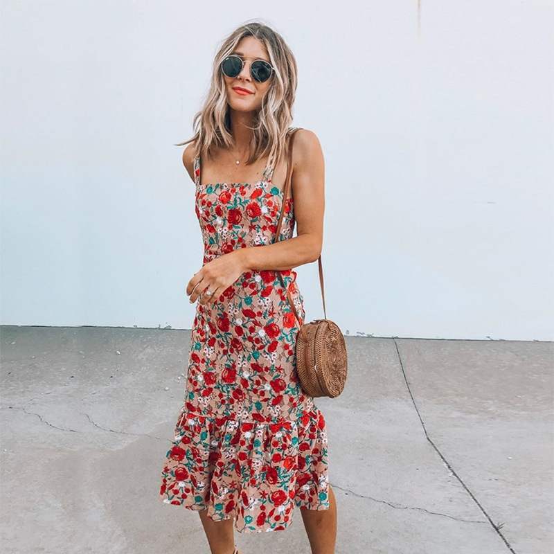 Sexy Suspender Maxi Dress – Bold, Flowy & Irresistibly Chic