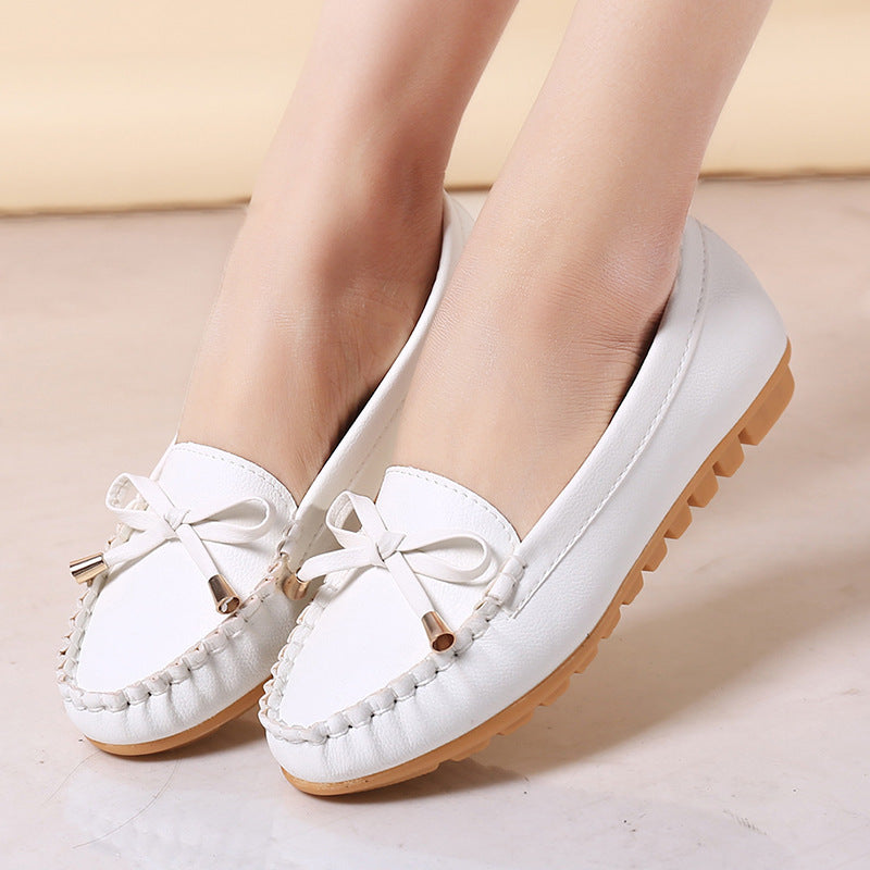 “Everyday Slip-On Chic – Soft Sole Peas Flats for Women”
