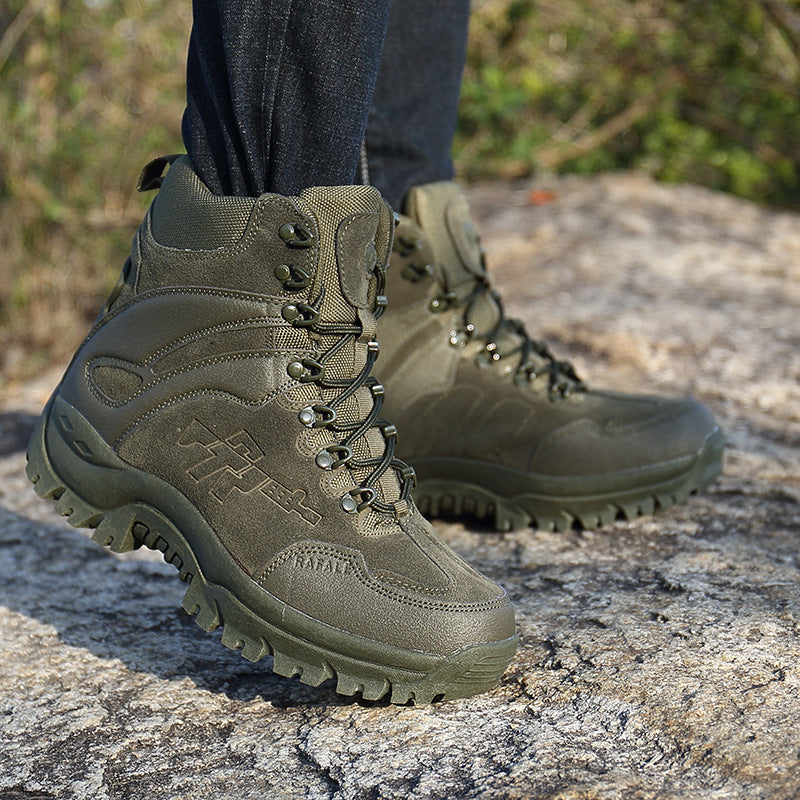 Rugged Strength Meets Comfort — Tactical Desert Boots
