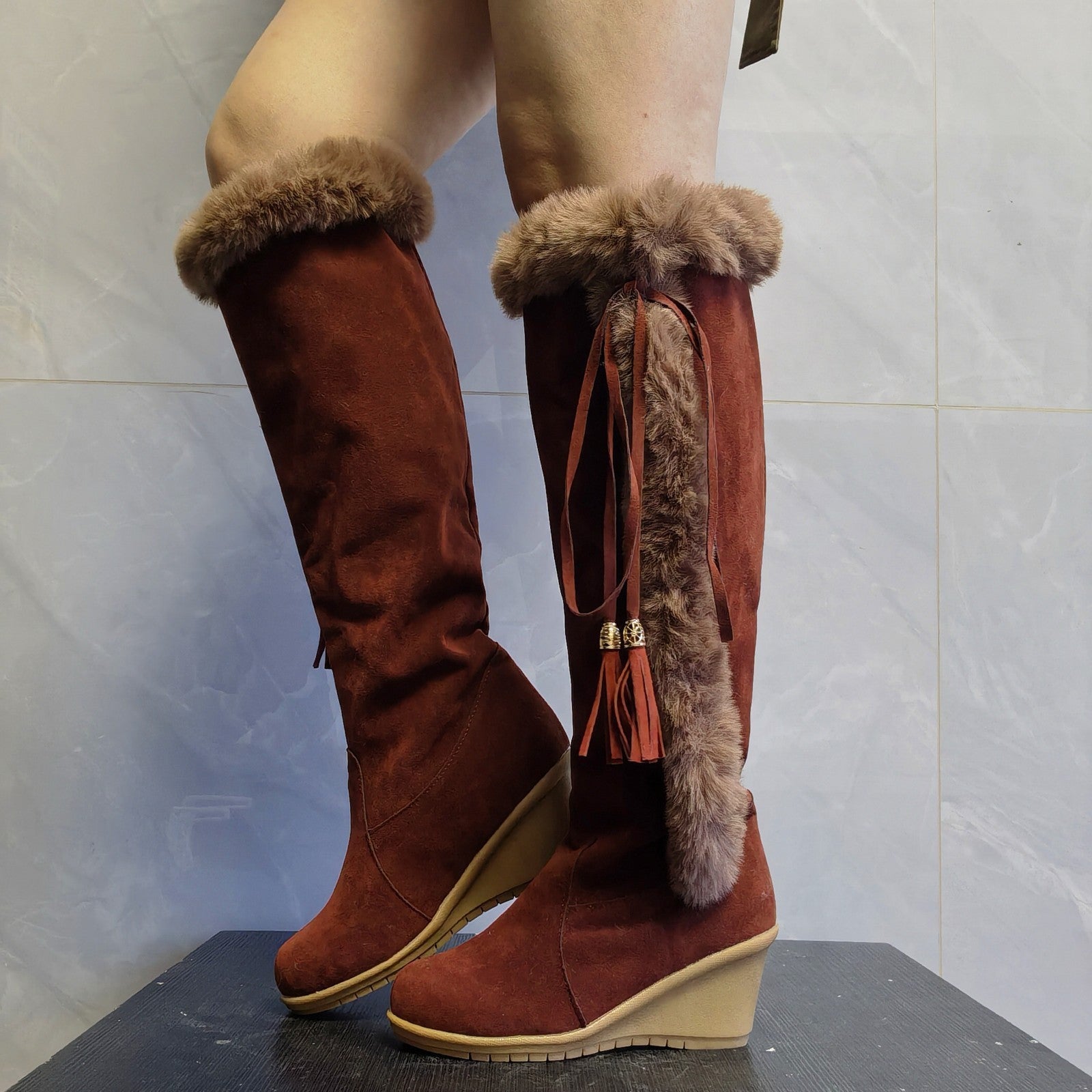 Stylish Winter Combat Boots — Cozy Plush Design