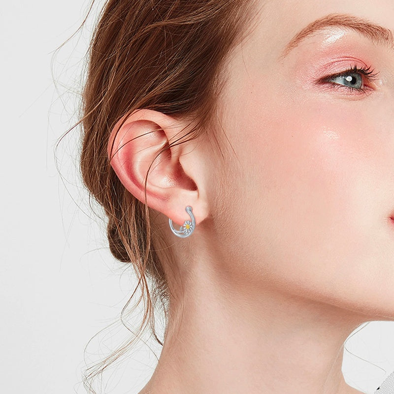 Daisy Small  Hoop Earrings