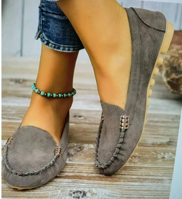 “Everyday Slip-On Chic – Soft Sole Peas Flats for Women”