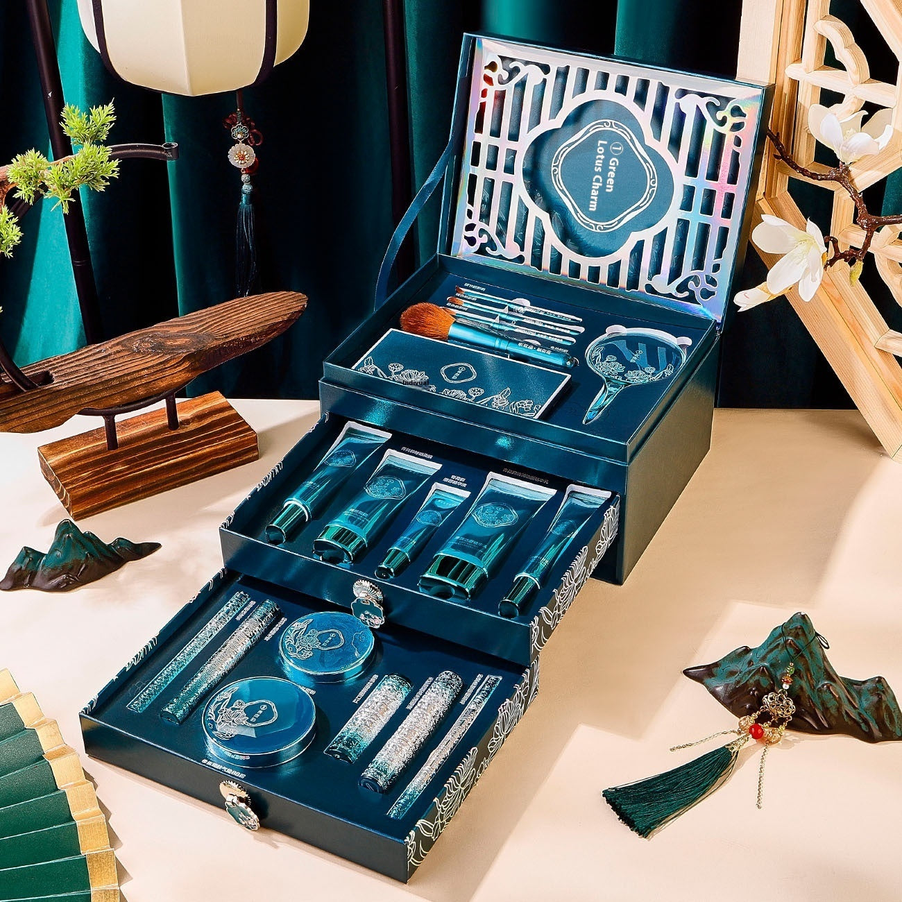 “Green Lotus Glow Kit — 18-Piece Beauty & Skincare Collection”