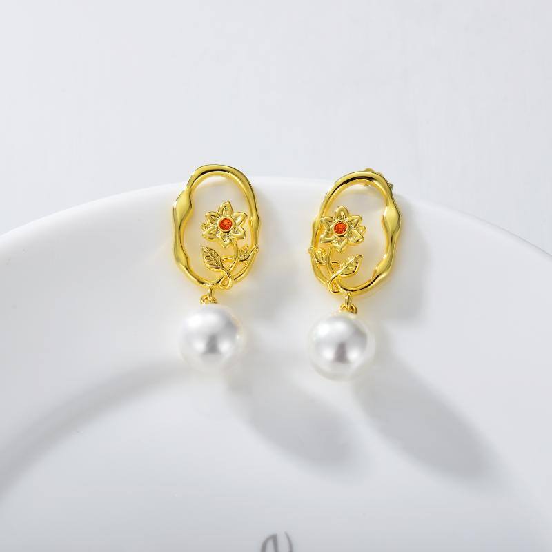 Pearl Dangle Earring